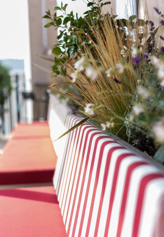 Jost Hostel Montpellier Centre St Roch エクステリア 写真