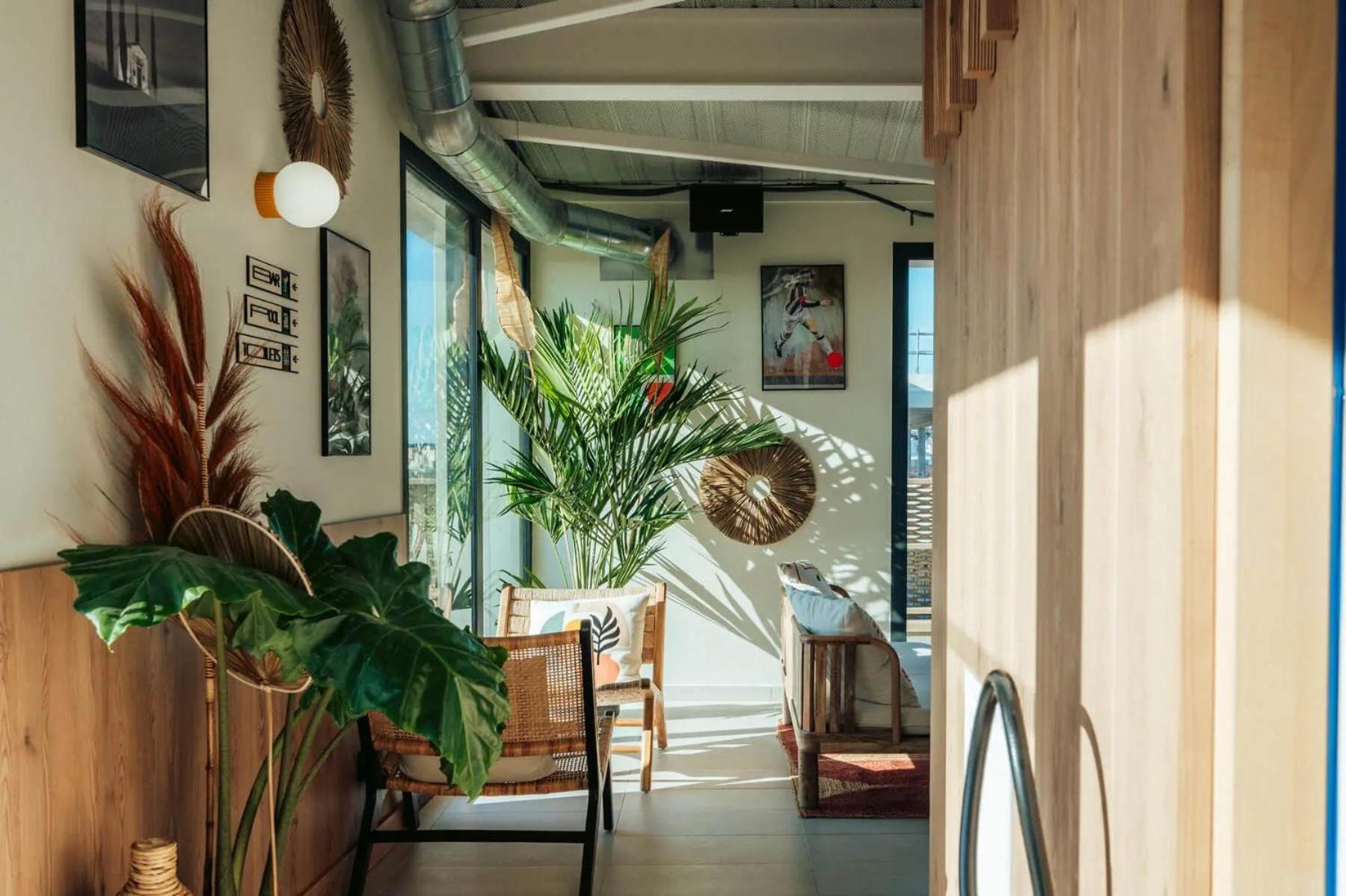 Jost Hostel Montpellier Centre St Roch エクステリア 写真